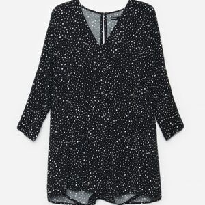 Chic Black & White Dot Romper. Size S. 100% Viscose